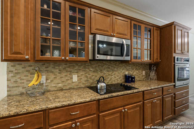 Listing photo id 16 for 2015 Rocky Ridge