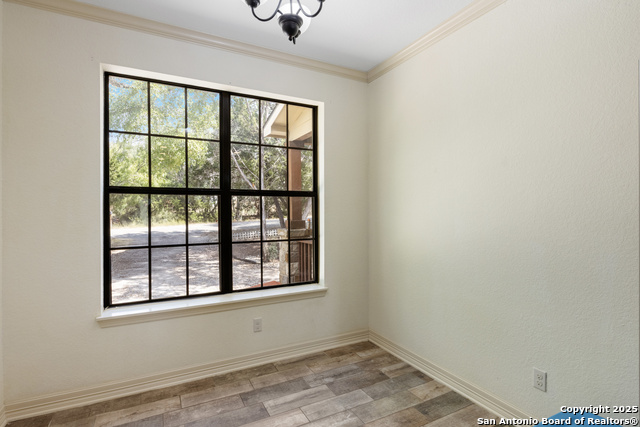 Listing photo id 17 for 2015 Rocky Ridge