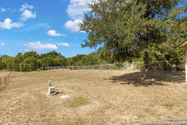 Listing photo id 31 for 2015 Rocky Ridge