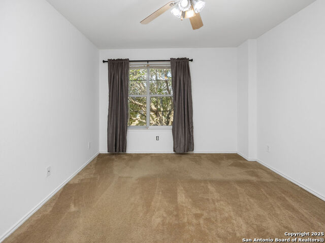 Listing photo id 35 for 8964 Scarlet Crk