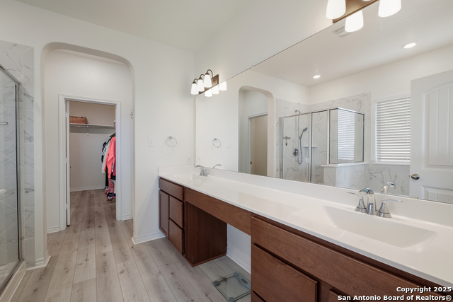 Image 17 of 31 For 348 Cordova Terrace