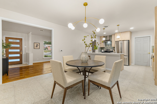 Image 17 of 33 For 131 Cornwall