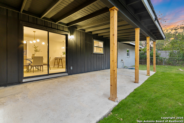 Image 29 of 33 For 131 Cornwall