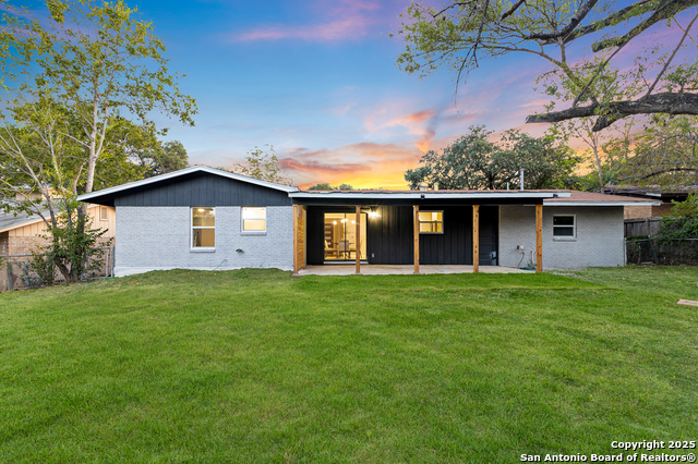 Image 30 of 33 For 131 Cornwall