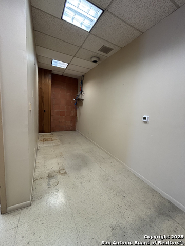 Listing photo id 8 for 5917 San Pedro