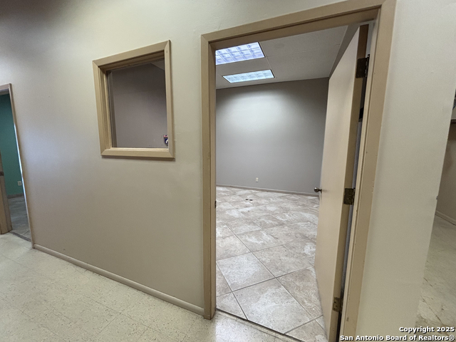 Listing photo id 3 for 5917 San Pedro