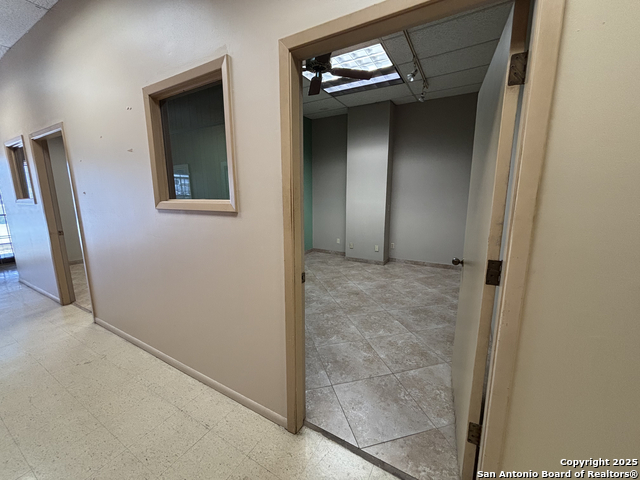 Listing photo id 5 for 5917 San Pedro