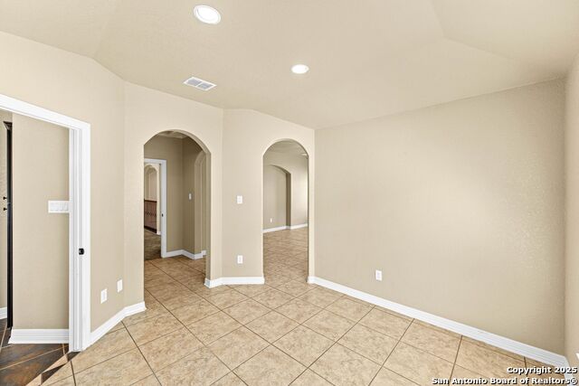 Image 19 of 46 For 8126 Powderhorn Run