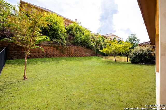 Image 35 of 46 For 8126 Powderhorn Run