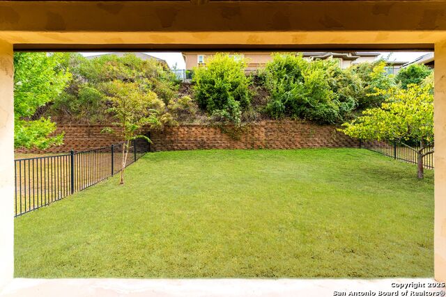 Image 36 of 46 For 8126 Powderhorn Run