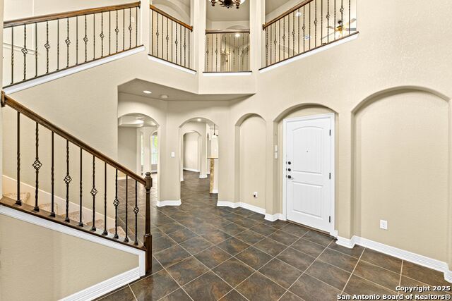 Image 4 of 46 For 8126 Powderhorn Run