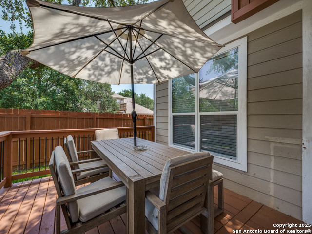 Image 26 of 34 For 19606 Flair Oak