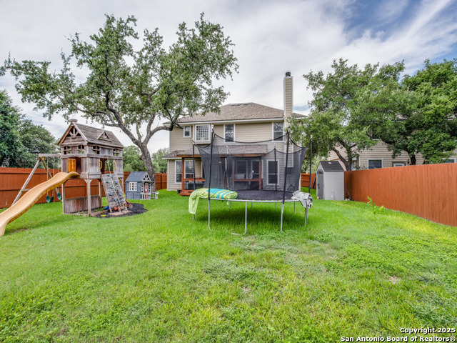 Image 29 of 34 For 19606 Flair Oak