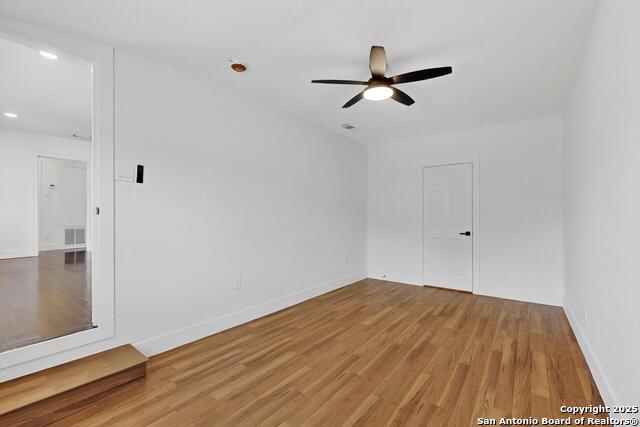 Image 31 of 48 For 1334 Theo Ave W