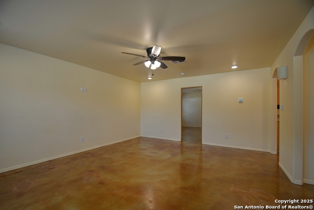 Image 10 of 56 For 1846 White Tail Ln.