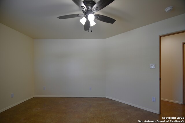 Image 36 of 56 For 1846 White Tail Ln.