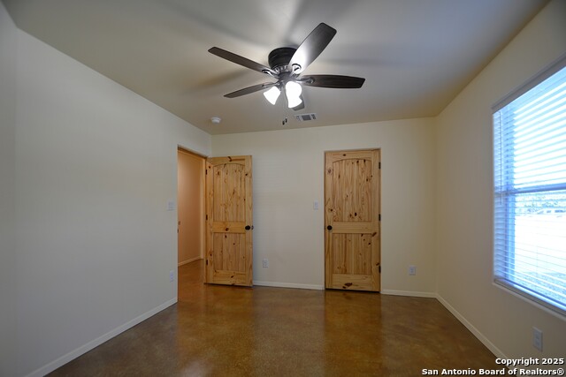 Image 37 of 56 For 1846 White Tail Ln.