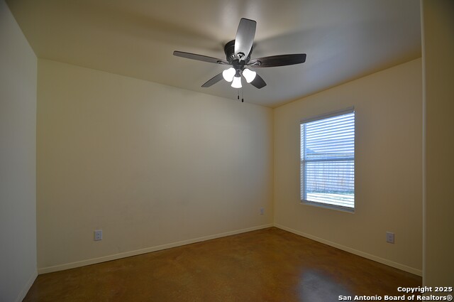 Image 38 of 56 For 1846 White Tail Ln.