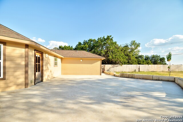 Image 45 of 56 For 1846 White Tail Ln.