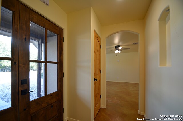 Image 7 of 56 For 1846 White Tail Ln.