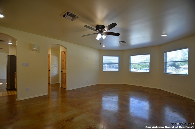 Image 9 of 56 For 1846 White Tail Ln.