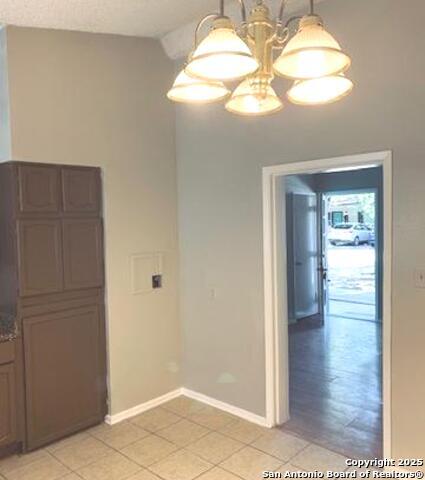 Image 5 of 18 For 7923 Donore Pl 5