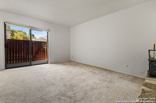 Image 10 of 22 For 3843 Barrington 163 P