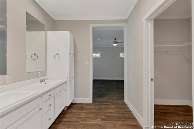 Image 15 of 25 For 611 Rudolph