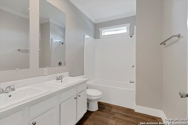 Image 19 of 25 For 611 Rudolph