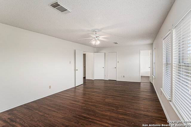 Image 16 of 26 For 8447 Mannington