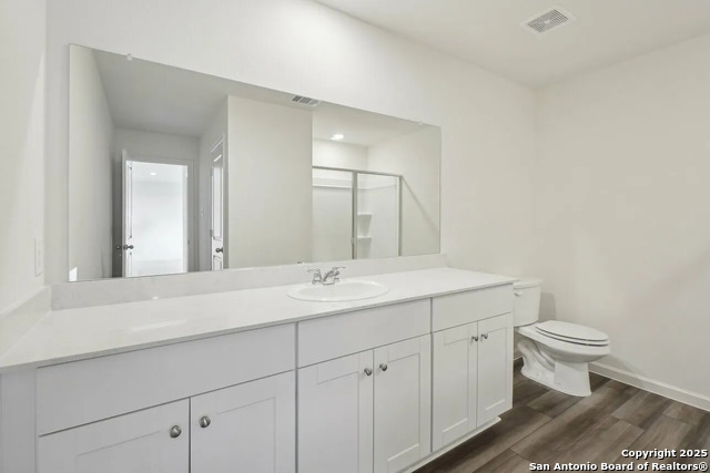 Image 20 of 21 For 7222 King Bend