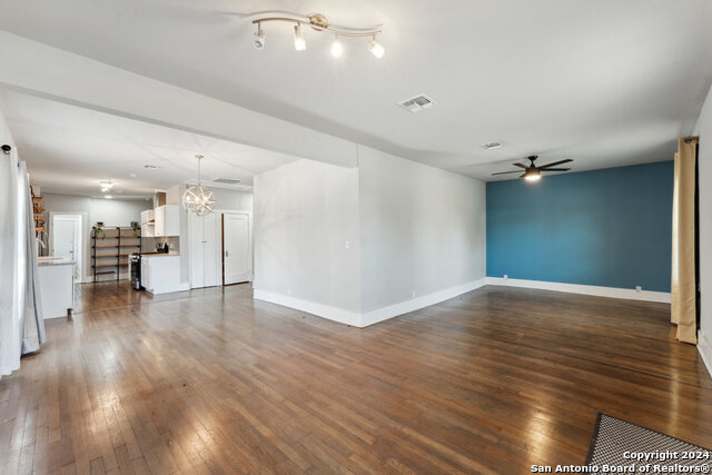 Image 18 of 31 For 1031 Schley Ave