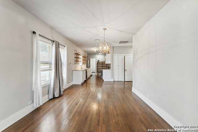 Image 19 of 31 For 1031 Schley Ave