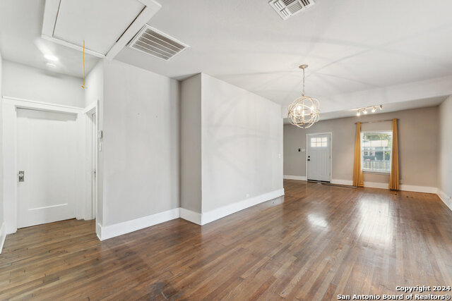 Image 22 of 31 For 1031 Schley Ave