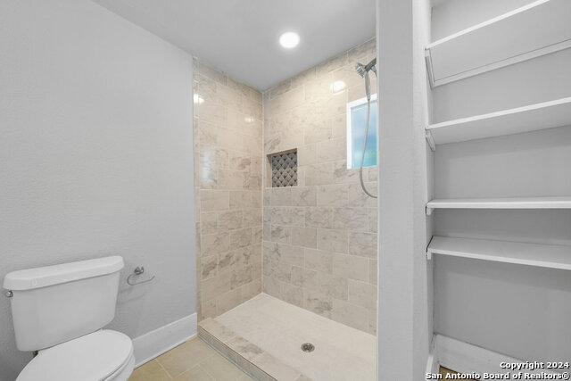 Image 3 of 31 For 1031 Schley Ave