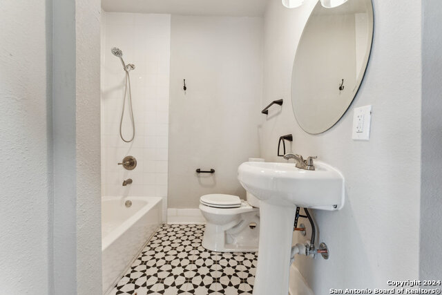 Image 6 of 31 For 1031 Schley Ave