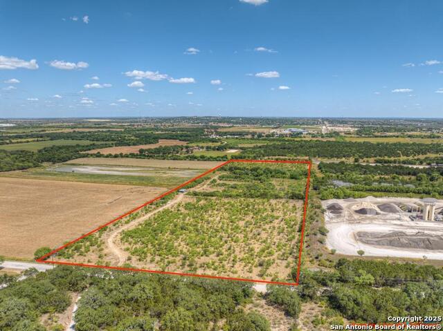 Listing photo id 0 for 22031a Old Nacogdoches