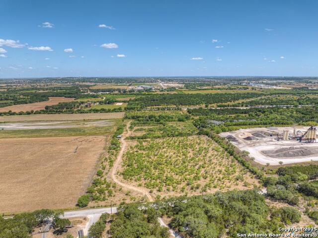 Listing photo id 3 for 22031a Old Nacogdoches