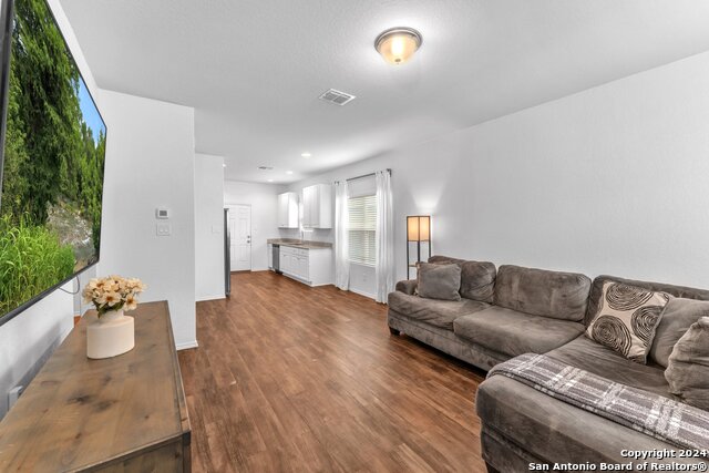 Image 4 of 23 For 7127 Mesa Clfs