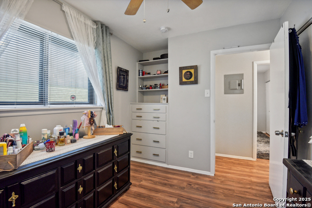 Image 11 of 42 For 1602 Lone Oak