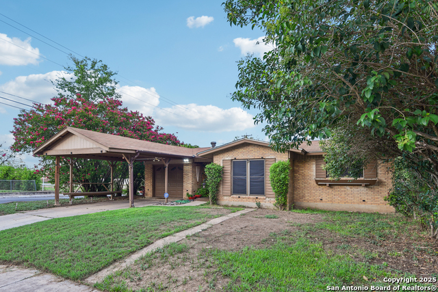 Image 6 of 42 For 1602 Lone Oak