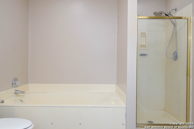 Listing photo id 14 for 8426 Cross Spring