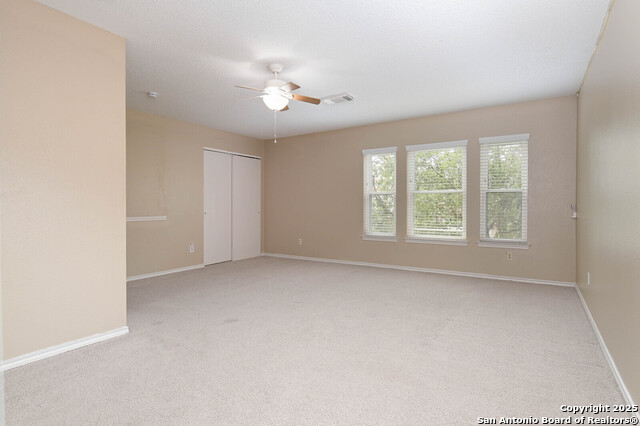 Listing photo id 15 for 8426 Cross Spring