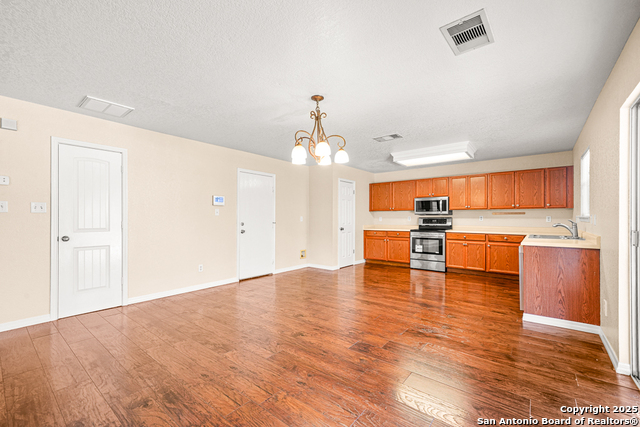 Image 13 of 32 For 10703 Barbwire Pass