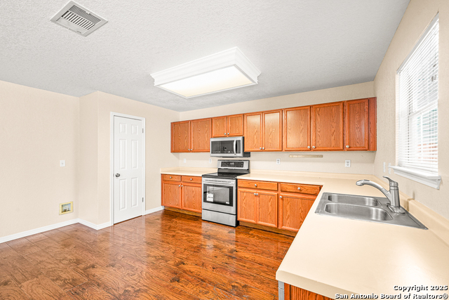 Image 14 of 32 For 10703 Barbwire Pass