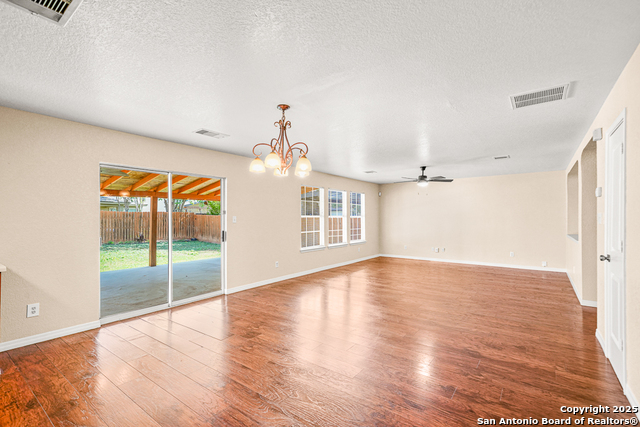 Image 15 of 32 For 10703 Barbwire Pass