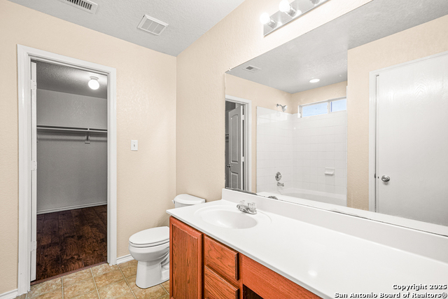 Image 20 of 32 For 10703 Barbwire Pass