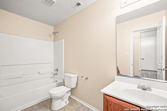 Image 23 of 32 For 10703 Barbwire Pass