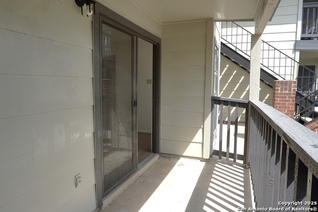 Image 26 of 26 For 800 Station  1