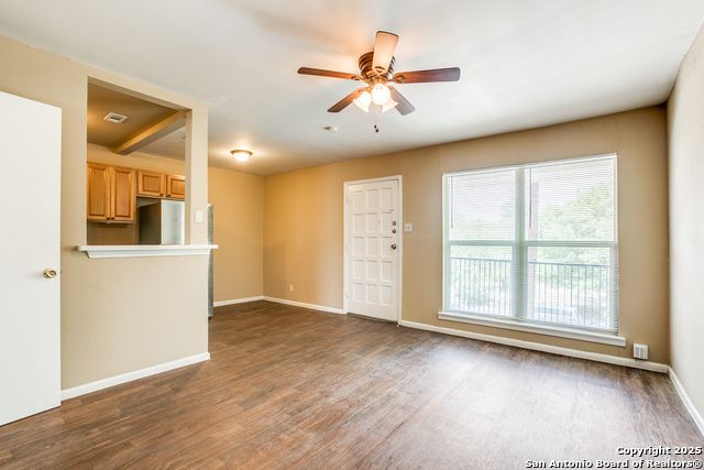 Image 2 of 12 For 216 Lucas St 2